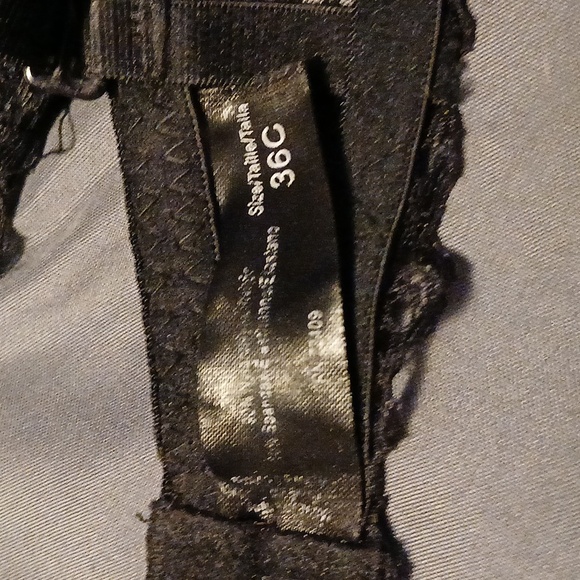 *New* 36C push up bras - Picture 5 of 7